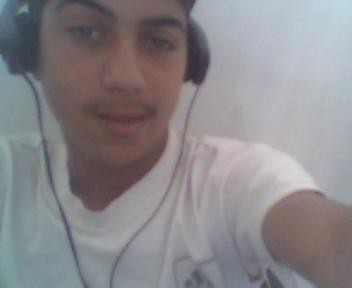 afkhatar chi nase