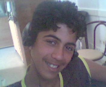 ana wallah ila atwahacht chi nas ,,,,,,,,